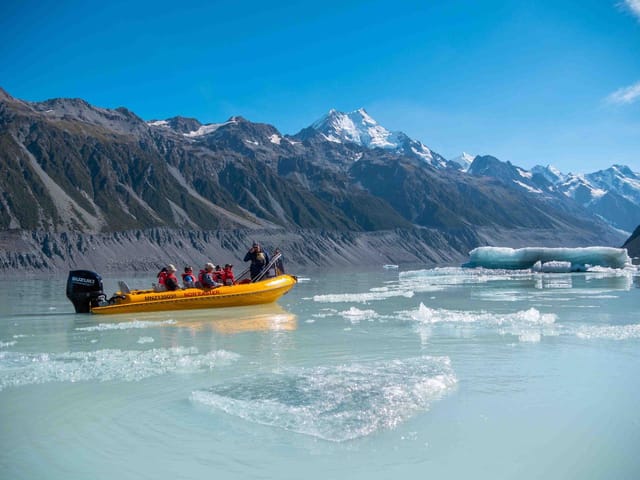 mt-cook-scenic-tour-incl-glacier-explorers_1